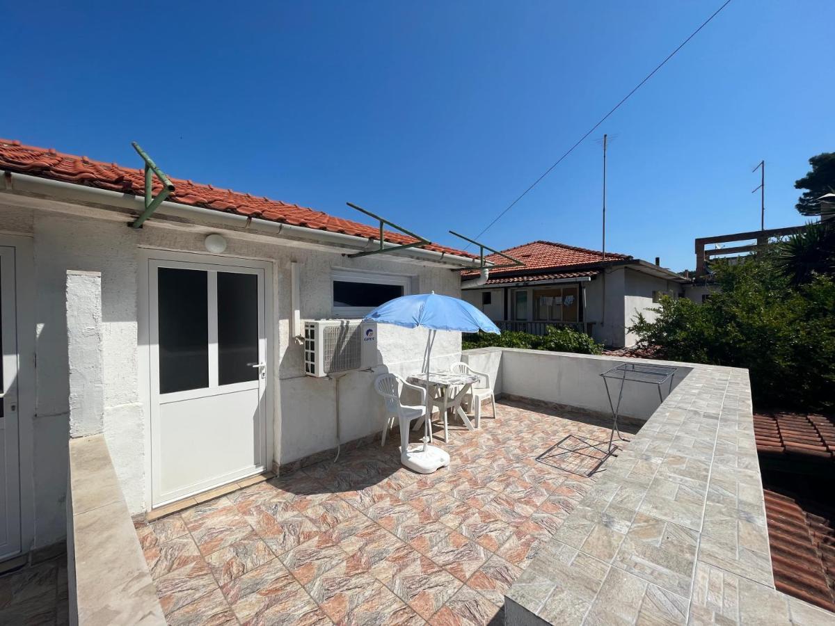 Apartments Peronja Jelsa Seafront Exterior photo